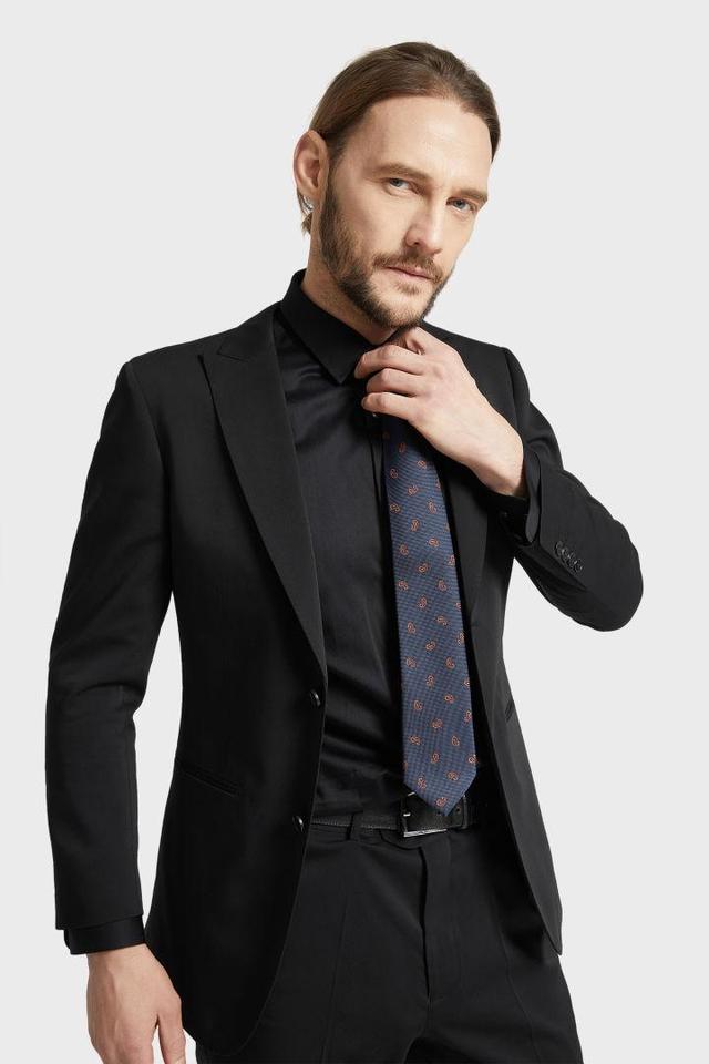 初入職場定制西裝，定制過程中需要注意哪些細節？