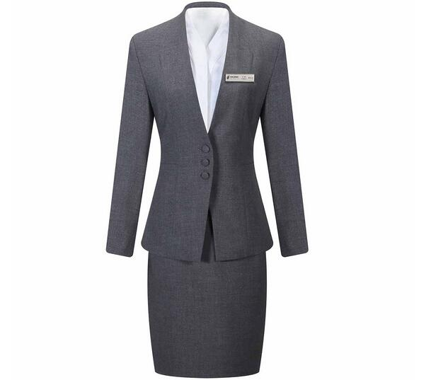 定制女銷售員工作服時，如何根據(jù)季節(jié)選擇合適的面料材質(zhì)？