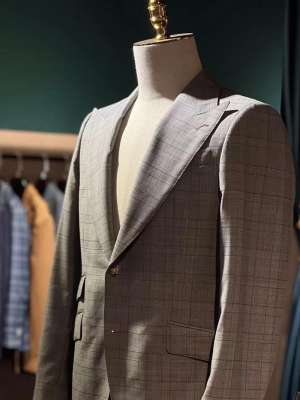 一般什么行業需要定制工作服